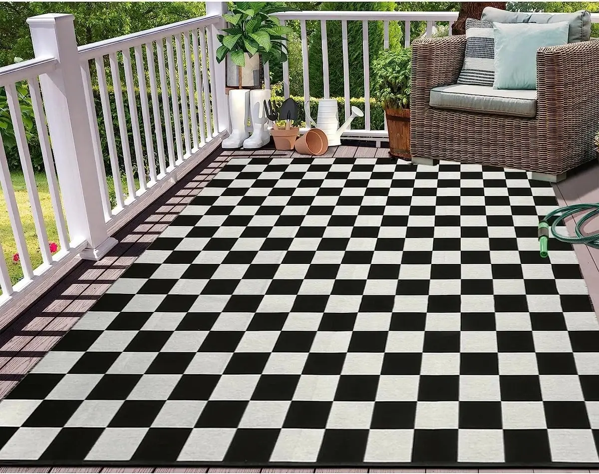 Monochrome Grid Rug